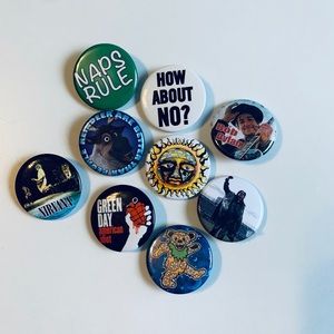 Set of 9 mini buttons